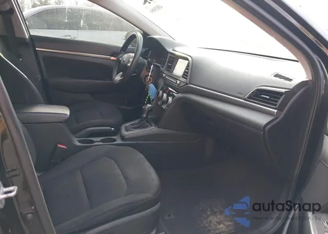 2019 Hyundai Elantra Sel z USA, uszkodzony, nr VIN 5NPD84LF1KH484719